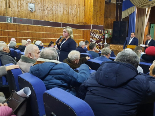 Главный врач Мария Коверова приняла участие в информационной встрече Главы округа с населением Кадникова