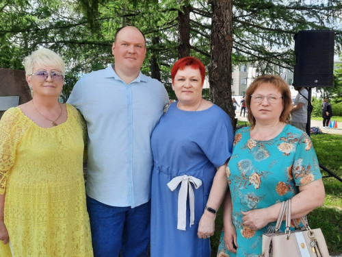 C8yV63dlKPU1.jpg