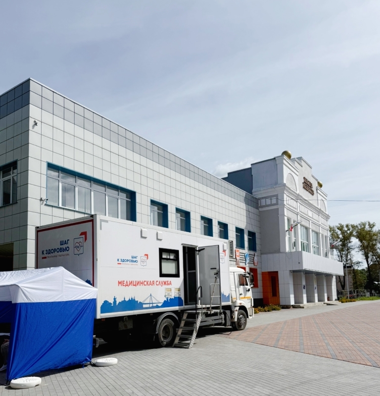 Городок здоровья Сокольской ЦРБ работал вчера на площади у школы искусств